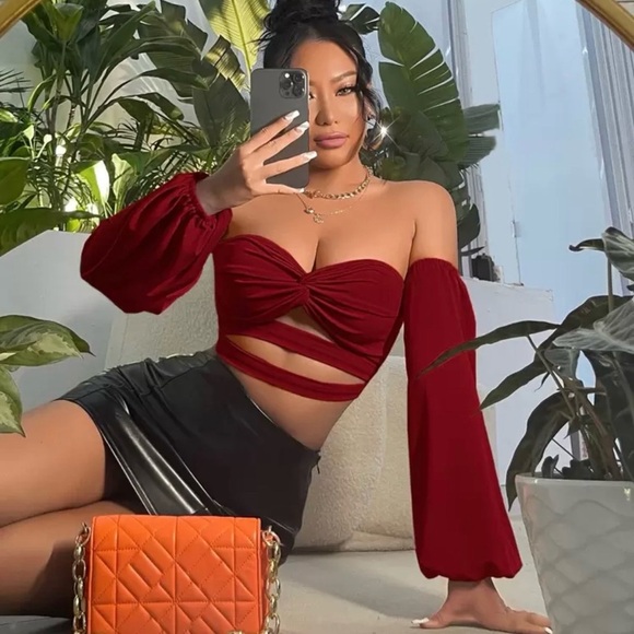 SHEIN Tops - Burgundy Off The Shoulder Crop Top